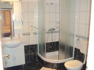 Apartments Rogoznica - apartment D - bathroom