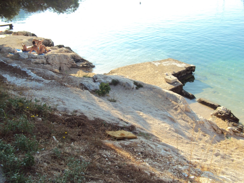 Rogoznica - small beaches - crljine